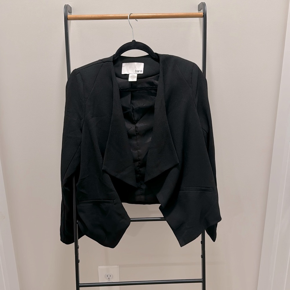 Cropped Black Blazer